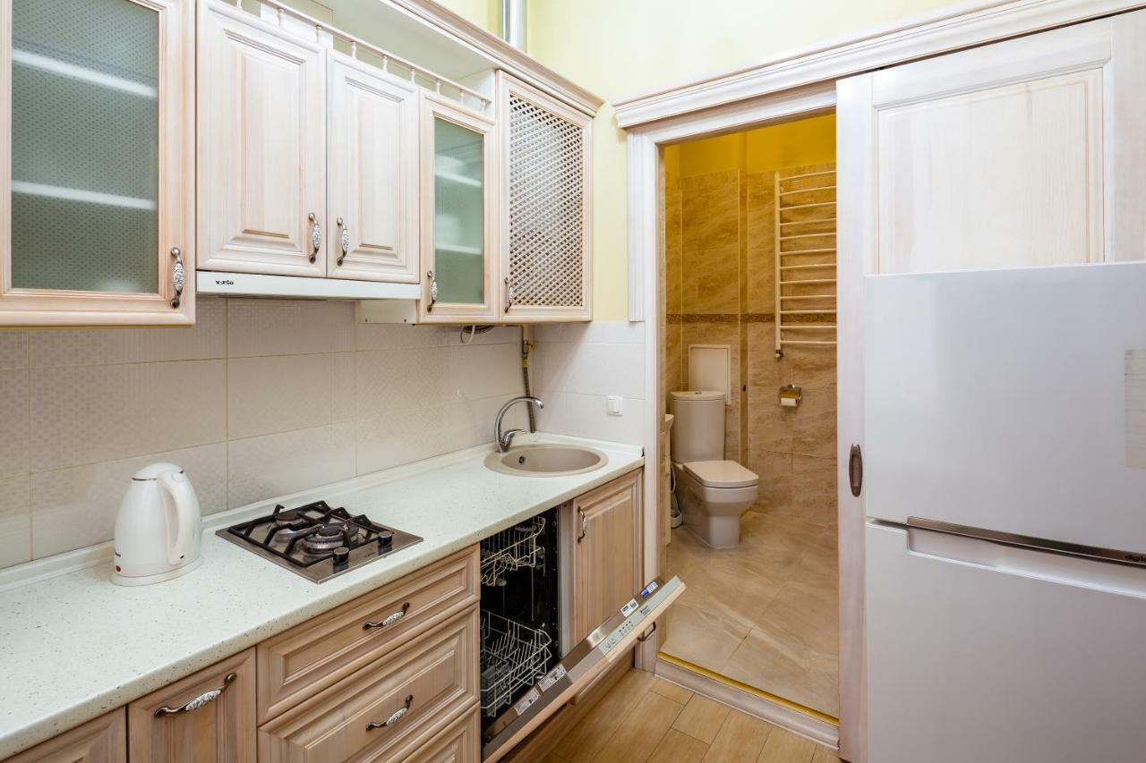 Romari Проспект Свободи 31 Lemberg Exterior foto